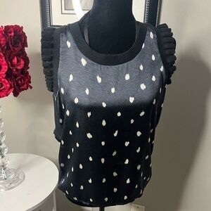 Zero Degrees Celsius‎ woman tank ruffle sleeve small